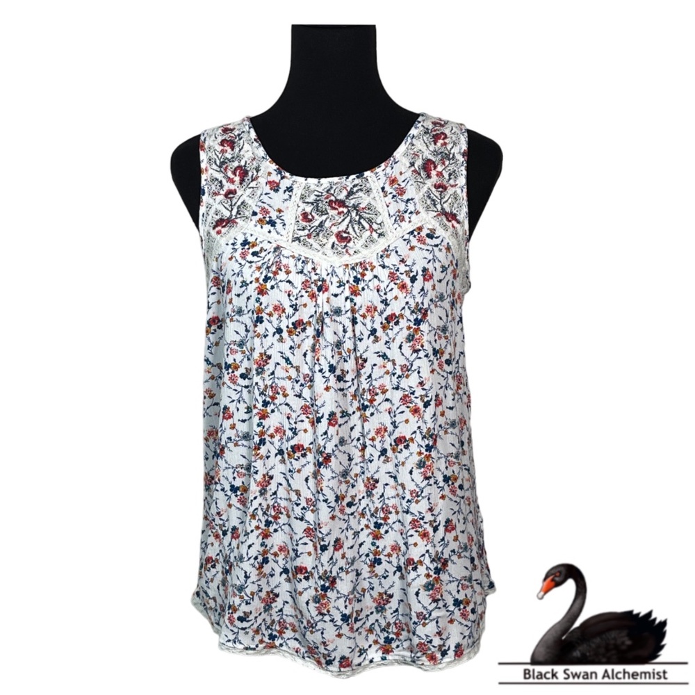 IXHILARATION Embroidered Tank Top w/ Lace Size: LARGE